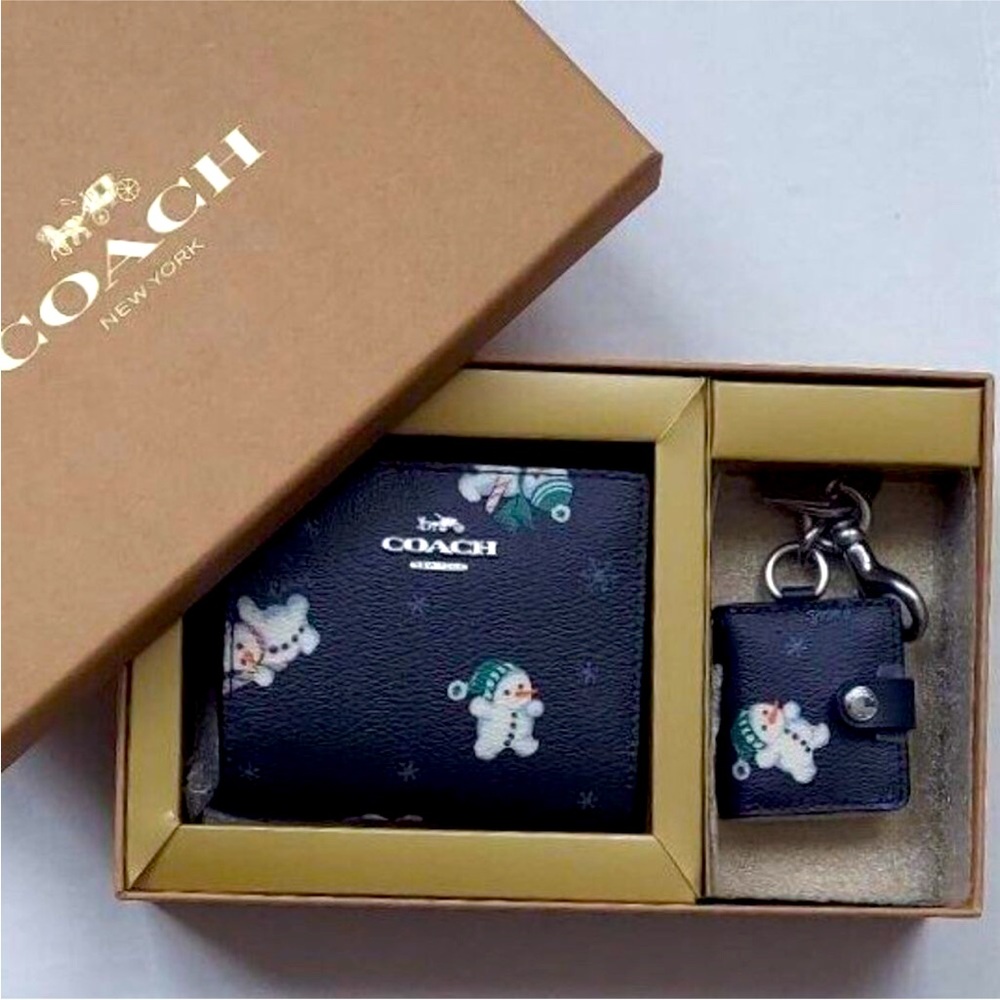 NEW Coach Snowman Wallet & Charm